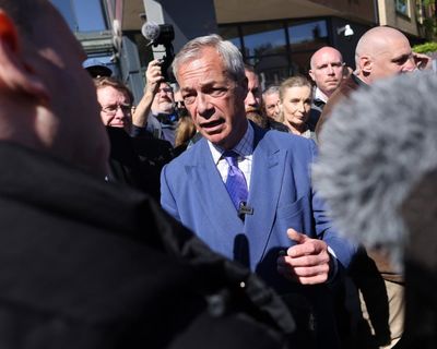 Watchdog weighs investigation into Farage’s undisclosed £5m gift