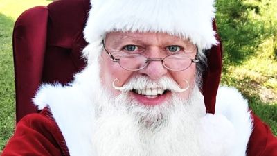 ‘Thousands of children have sat on his lap’: Republican preacher and Santa impersonator arrested in Florida child trafficking sting