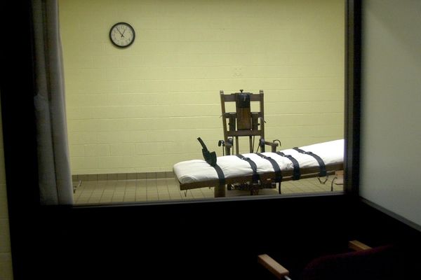 Wife of death row killer screams ‘I love you’ as he’s executed for double murder
