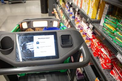 Why Smart Carts Are Quickly Replacing Traditional Supermarket Registers