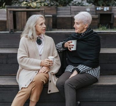 7 Everyday Behaviors That Come Across as Rude (Without You Knowing)