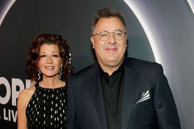 Amy Grant reveals husband Vince Gill’s blunt advice after her 2022 brain injury