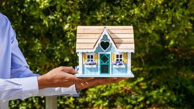 Reverse Mortgage Reality: 3 Times It’s Smart — and 5 Times It’s a Financial Trap