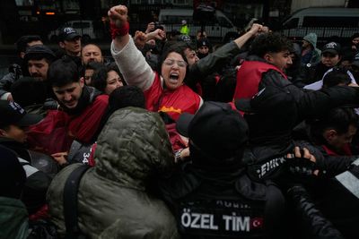 Hundreds detained during May Day protests in Turkey
