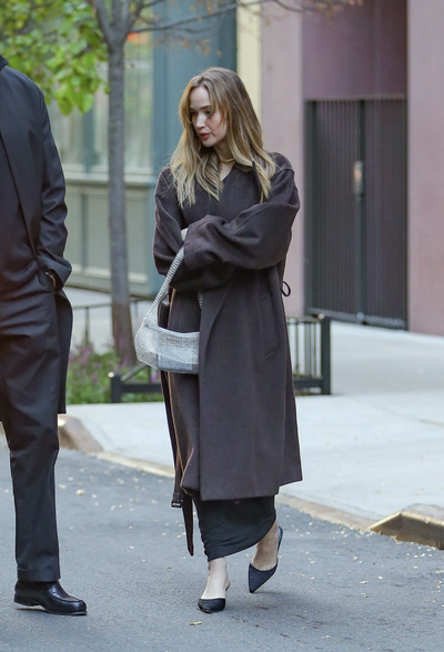Jennifer Lawrence Defines Spring Bag Trends with It-Girl Statement Bag in Celebrity Style Moment