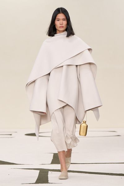 Is Designer vs High Street Fashion Worth It? The Real Value of Luxury vs Affordable Clothing