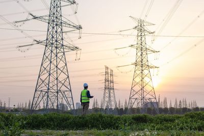 Utility CEOs pocket $626 million as American energy bills hit record highs