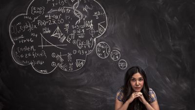 Everyone’s switching from ChatGPT to Claude — but new tests say neither is the smartest free AI, and the real winner might surprise you