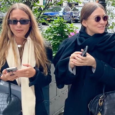 Mary-Kate and Ashley Olsen Redefine “Twinning” With Matching Croc Bags