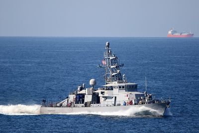 Strait Blockade Yields Result as Iran Adjusts Hormuz Demands, Paving the Way for Ceasefire Talks While Decoupling Nuclear Issue
