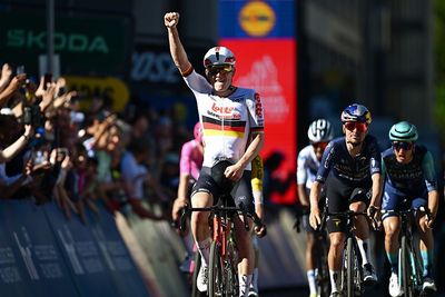 Eschborn-Frankfurt: Georg Zimmermann beats Tom Pidcock as thrilling sprint sees breakaway narrowly hold off charging peloton