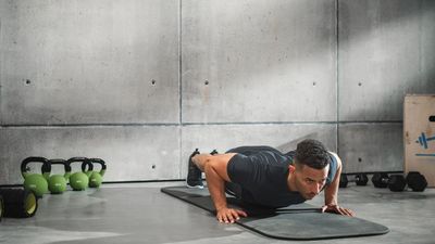 What is a tiger push-up? Benefits, muscles worked and proper form