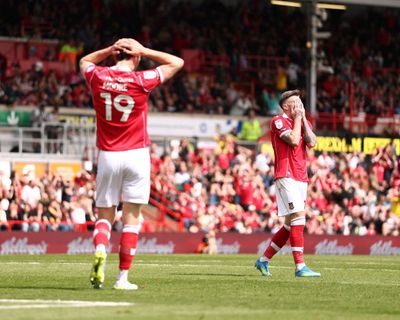 Wrexham agony as Middlesbrough draw hands Hull playoff spot