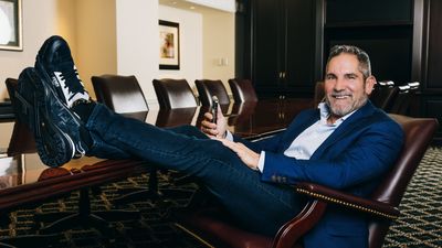 Middle Class vs. Rich: 3 Investing Moves Grant Cardone Says Set Them Apart in 2026