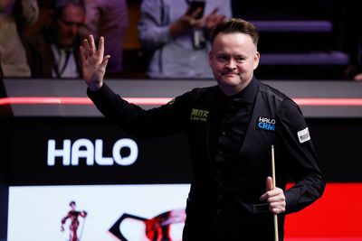 World Snooker Championship: Shaun Murphy beats John Higgins in thriller to reach fifth final