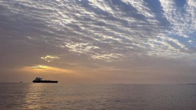 Iranian super tanker slips past US blockade with $220 million oil cargo