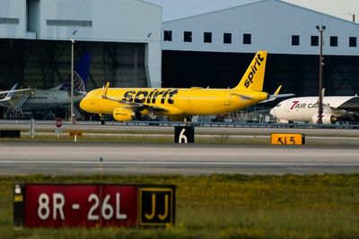 Spirit pilot signs off as airline shuts down: ‘It’s hard to believe this is it’