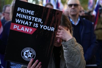 Former marines hired to protect synagogues and Jewish schools in wake of Golders Green attack