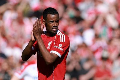 Arne Slot explains why Liverpool’s Alexander Isak misses out against Man United