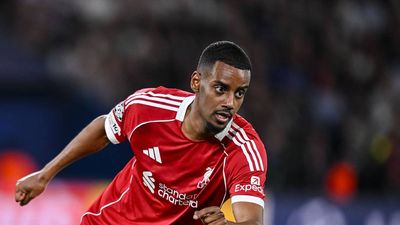 Why Alexander Isak Isn’t Playing for Liverpool vs. Man Utd
