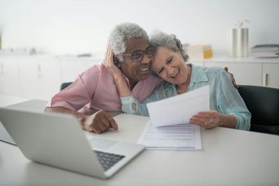 Iowa Seniors: The $24,480 Income Limit That Determines Eligibility for Key 2026 Benefits