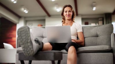 These 7 Investment Behaviors Hurt Retirees the Most, But It's Not Too Late to Change Your Ways