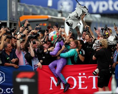 Kimi Antonelli produces gutsy drive to hold off Norris and win F1 Miami GP