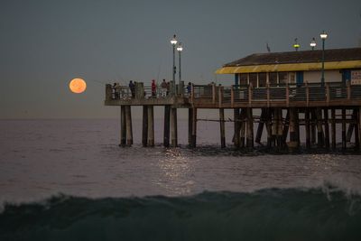 Southern California pier evacuated hours before popular music festival is set to begin