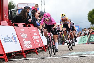 Vuelta Femenina stage 1: Noemi Rüegg storms uphill sprint to beat Kopecky and Koch to first leader's jersey
