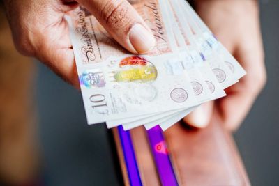 Habits to adopt now to help stretch the summer holiday budget