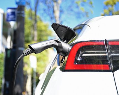 Labor extends EV tax break to encourage cheaper vehicles amid soaring fuel prices
