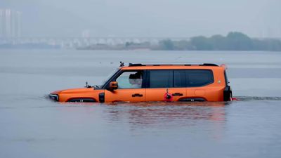 China's Plug-In Hybrid SUVs Can Now Double As Boats, Apparently