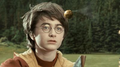 The Story Behind Why Daniel Radcliffe Does Not Have Green Eyes In The Harry Potter Movies