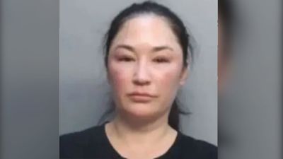 Woman on Delta flight decides to be ‘childish and pathetic’ forcing airplane to return to the gate. Then she gets arrested