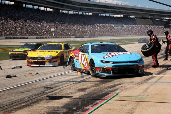 Winners and losers from a roller-coaster NASCAR Cup race at Texas