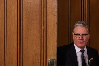 Labour MPs plotting Blair-style coup of Starmer after local elections – report