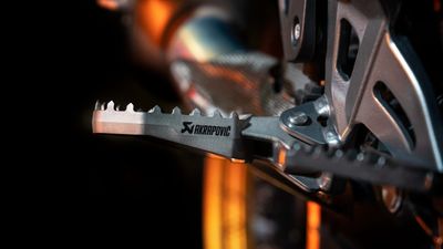 Wait, Akrapovič Makes Footpegs Now?