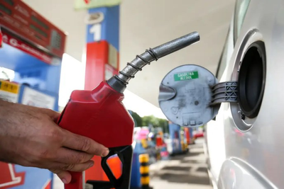 Four-Week Fuel Countdown Begins As California Officials Warn Of Imminent Gasoline Shortages After Last Oil Tanker Arrives
