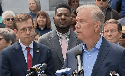 Connecticut Just Changed the Rules for ICE—No Masks, Lawsuits Allowed, Safe Zones Expanded
