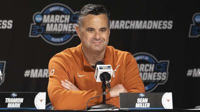 Texas Coach Sean Miller Becomes Latest to Sound Off on College Basketball Roster Spend
