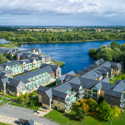 Easy Escapes: De Vere Cotswold Water Park—a Serene Waterside Retreat in Gloucestershire