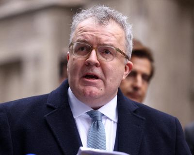 Stop plotting to oust Keir Starmer, ex-deputy Labour leader urges MPs