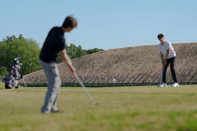 White House East Wing debris dumped at nearby golf course has toxic metals, a report says