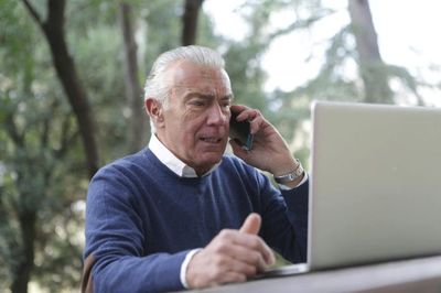 The 1-800-MEDICARE Warning: Why Seniors Are Being Urged to Change Their ‘Secret Question’ After Recent Security Notices