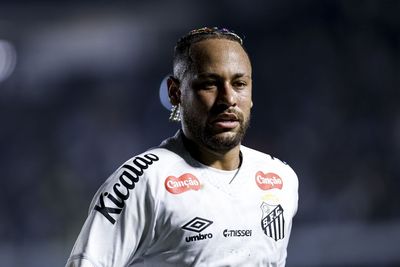Neymar accused of assaulting teenage son of former Manchester City star: report