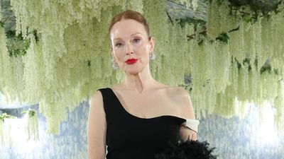 Julianne Moore's Met Gala 2026 outfit was a lesson in timeless sophistication. These are the simple style hacks that made it work