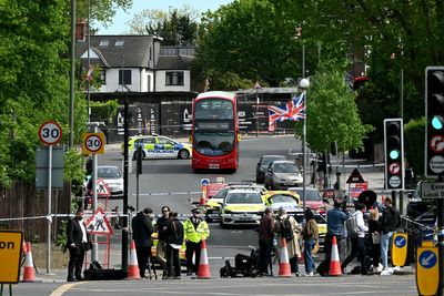 Metropolitan Police announce 100 extra officers to protect London’s Jewish community from hate crimes