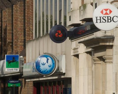 Reinstate windfall tax on banks after surge in profits, TUC urges
