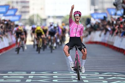 'We went from very up to very down, and I think now we’re back to very up' - Cédrine Kerbaol wins Stage 3 of La Vuelta Femenina with dominant charge