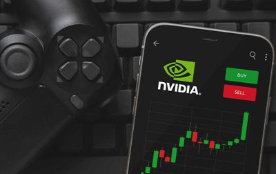 Wall Street Is Chasing AI Again. It’s Not Too Late to Buy Nvidia Stock.